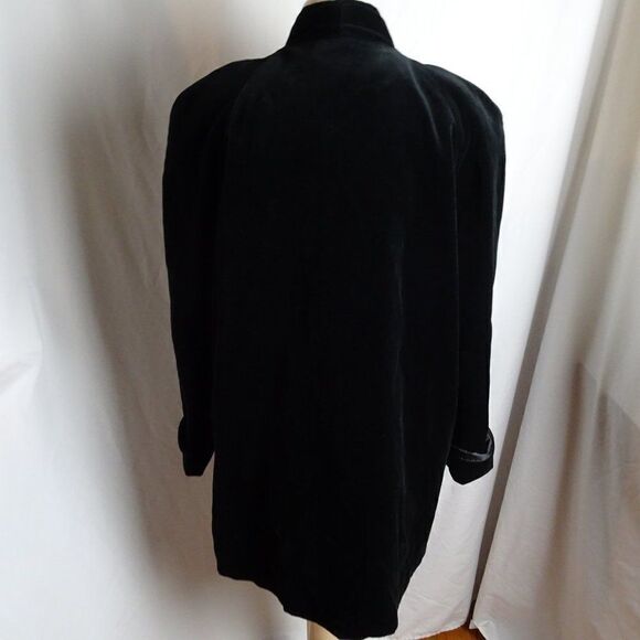 Vintage JS Collections Women Black Velvet Coat with Pockets Size M - Picture 3 of 12